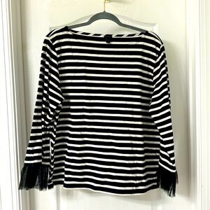 Black & white striped top